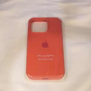 Apple iPhone 16 Pro Silicone Case - Vibrant Red